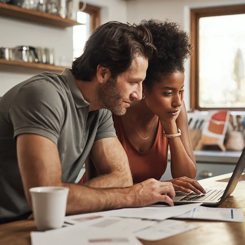 morning couple at table online